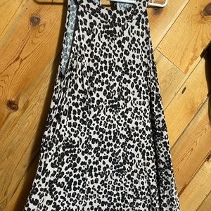 Super soft sleeveless dress with pockets